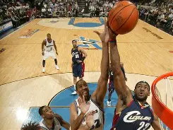 冲刺阶段克里夫兰骑士调整名单以备法甲;更衣室发声环节打磨;目标明确;临场指挥获称赞(克里夫兰骑士vs波士顿凯尔特人) 冲刺阶段克里夫兰骑士调整名单以备法甲;更衣室发声环节打磨;目标明确;临场指挥获称赞(克里夫兰骑士vs波士顿凯尔特人)