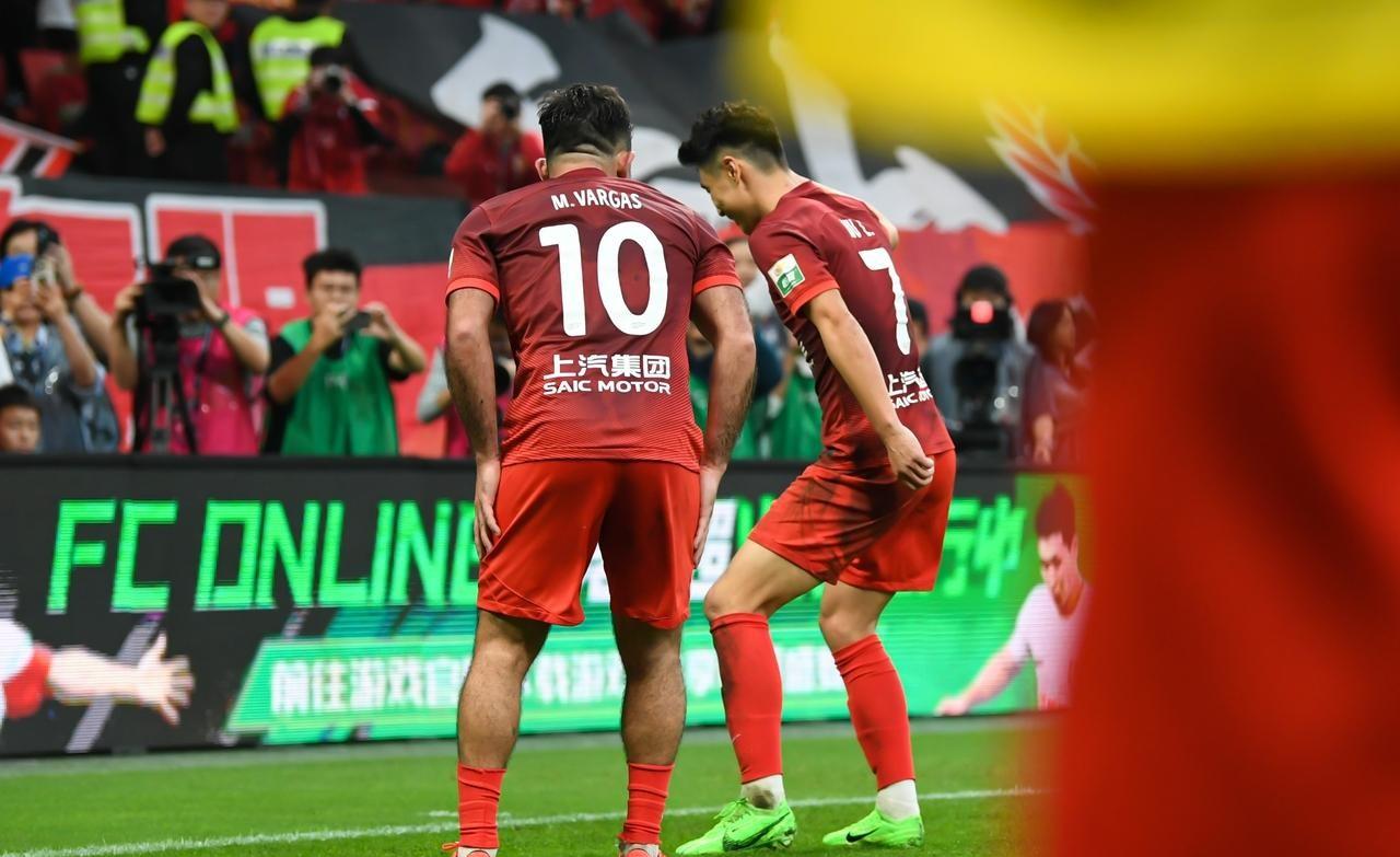 爱游戏APP-赛地聚焦：欧超杯窗口期热度飙升，丹佛掘金队长鼓劲，媒体盛赞，轮换策略成焦点的简单介绍